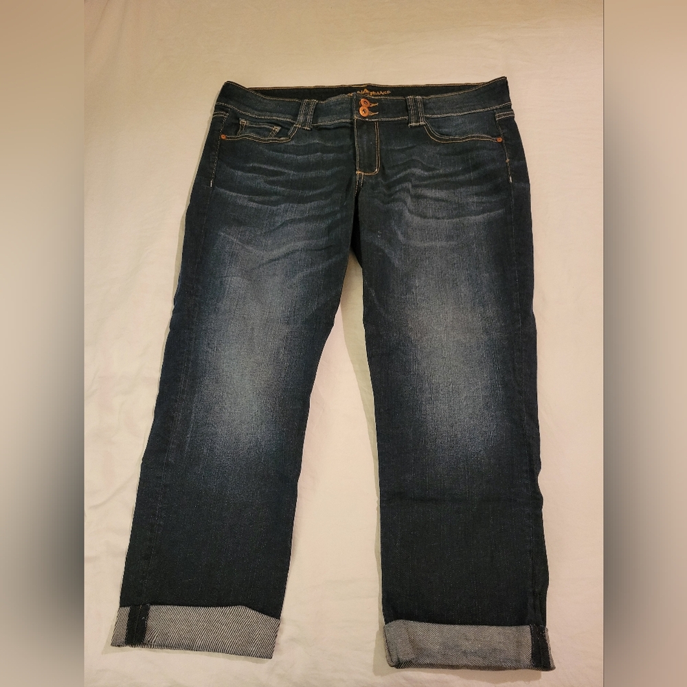 Arizona Jean Company Women's Cropped Denim Jeans.  Size 17.